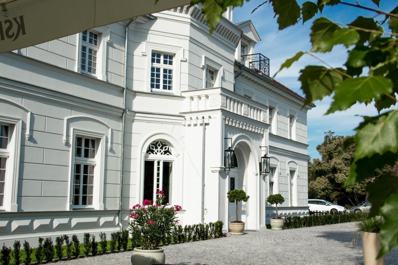 Palac Na Opieszynie Września Exterior foto